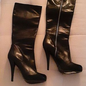 Alejandro Ingelmo high boots in platform